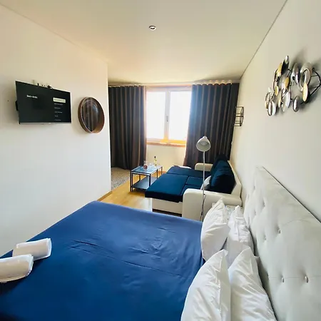 아파트 Beautiful Flats In The Best Location 포르투