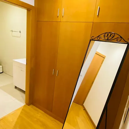 아파트 Beautiful Flats In The Best Location 포르투